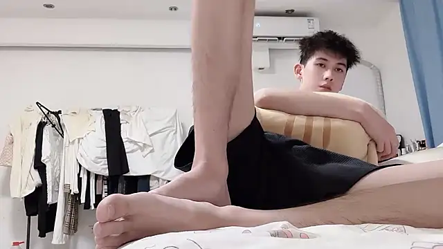 xiaojie2563 online show from 4, 11, 2025