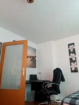 Snapshot of hazarzagrevskij chatting on 21, 4, 2026 hazarzagrevskij online show from 21, 4, 2026