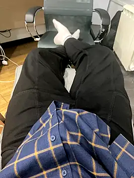 Snapshot of Yammy_AssHole chatting on 19, 10, 2025 Yammy AssHole online show from 19, 10, 2025