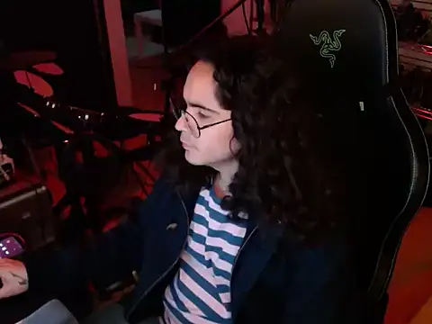 Snapshot of dorrey21 chatting on 11, 11, 2025 dorrey21 online show from 11, 11, 2025