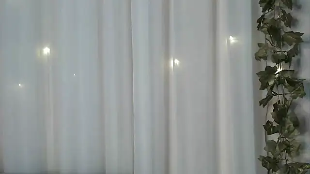 angelainparis28 online show from 9, 11, 2025