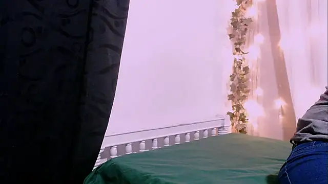 angelainparis28 online show from 18, 12, 2025