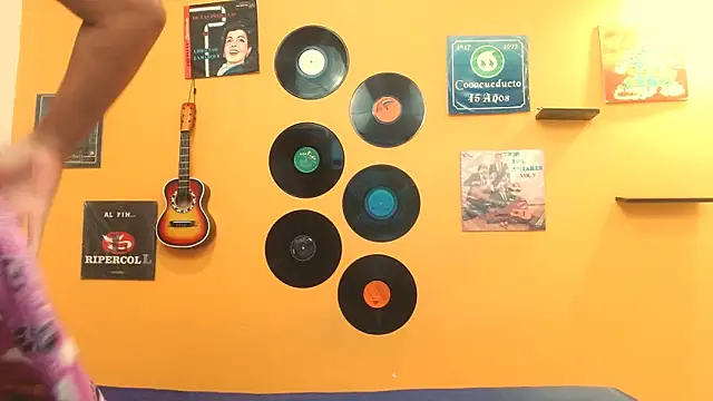 meisevil77 online show from 11, 9, 2025