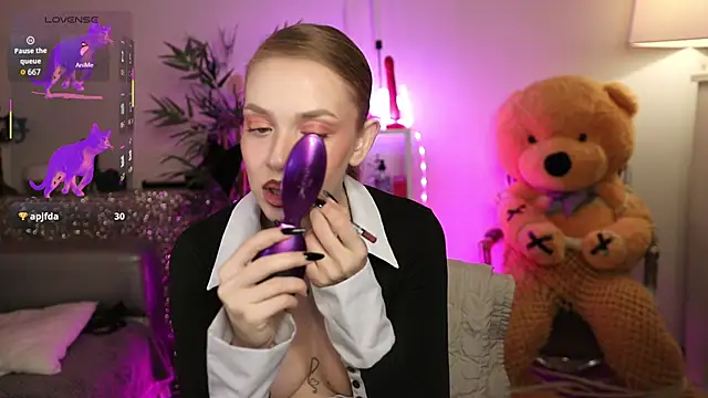 Snapshot of NovaHollisx chatting on 19, 2, 2026 NovaHollisx online show from 19, 2, 2026