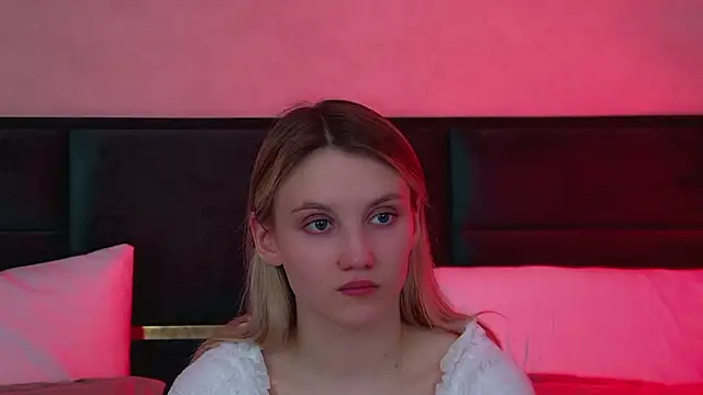 Snapshot of StacyEvances chatting on 16, 3, 2026 StacyEvances online show from 16, 3, 2026