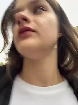 KittyQueeny online show from 18, 9, 2025