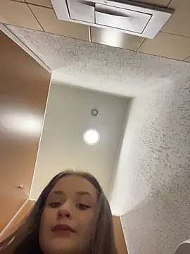 KittyQueeny online show from 22, 12, 2025