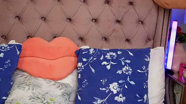 Snapshot of JenniferLovve chatting on 30, 3, 2026 JenniferLovve online show from 30, 3, 2026