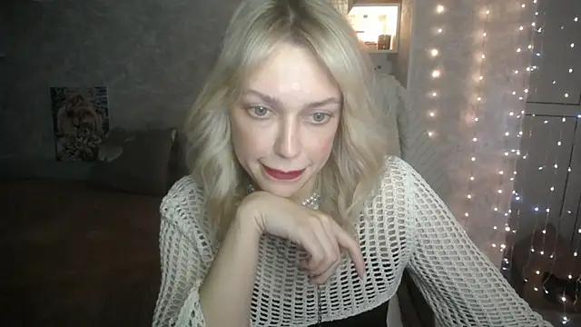 NickyAdamidi online show from 4, 10, 2025