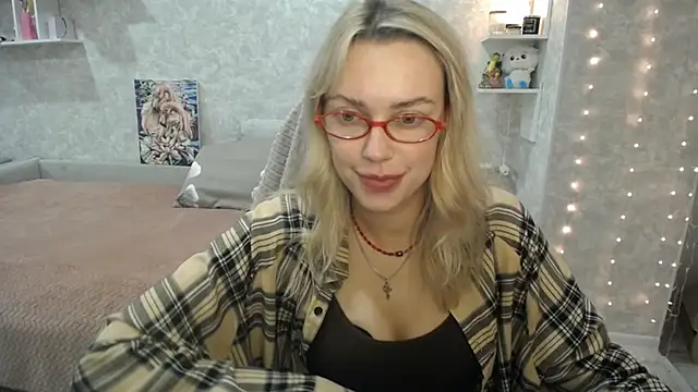 NickyAdamidi online show from 13, 10, 2025