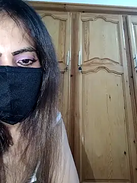 Snapshot of ghadiraa chatting on 9, 4, 2026 ghadiraa online show from 9, 4, 2026