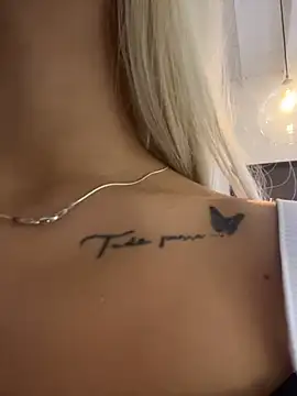 MystiqueXXX online show from 15, 11, 2025