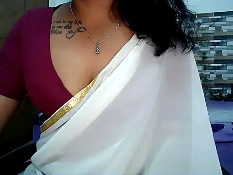 HOT AARVI11 online show from 17, 12, 2025