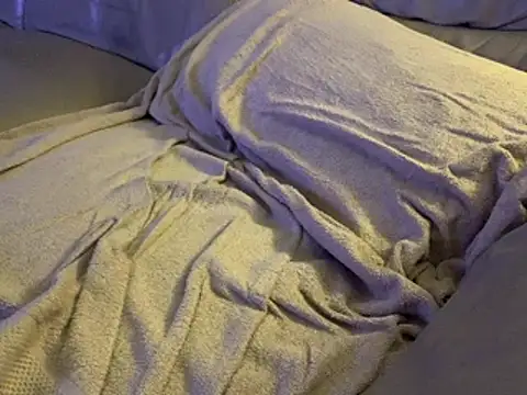 Snapshot of Freddiefirefly chatting on 28, 3, 2026 Freddiefirefly online show from 28, 3, 2026