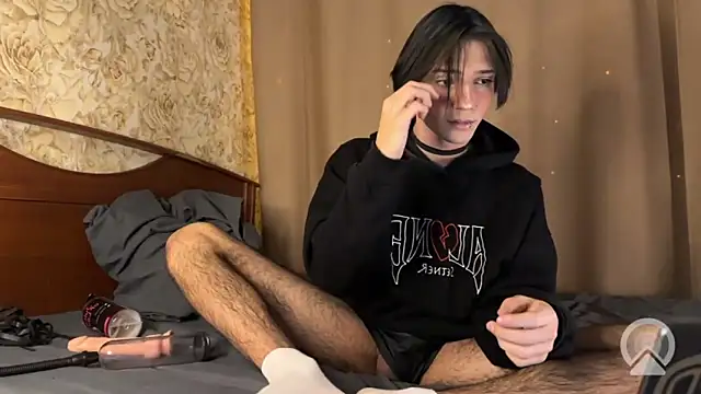 Snapshot of NikGive chatting on 2, 2, 2026 NikGive online show from 2, 2, 2026