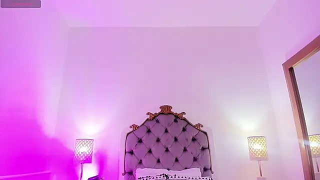 HarleyQueen666 online show from 8, 4, 2026