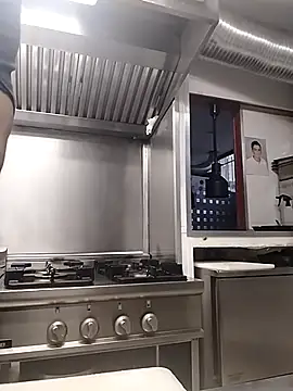 Snapshot of hotmen83 chatting on 22, 10, 2025 hotmen83 online show from 22, 10, 2025