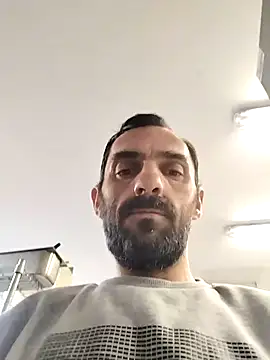 Snapshot of hotmen83 chatting on 24, 10, 2025 hotmen83 online show from 24, 10, 2025