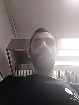 Snapshot of hotmen83 chatting on 25, 10, 2025 hotmen83 online show from 25, 10, 2025