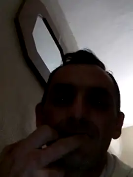 Snapshot of hotmen83 chatting on 13, 3, 2026 hotmen83 online show from 13, 3, 2026