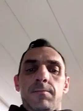 Snapshot of hotmen83 chatting on 15, 3, 2026 hotmen83 online show from 15, 3, 2026