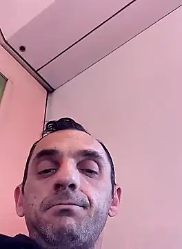 Snapshot of hotmen83 chatting on 20, 3, 2026 hotmen83 online show from 20, 3, 2026