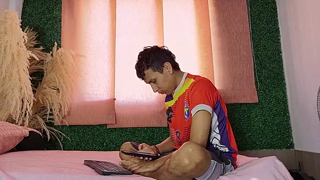 spicy adonhis online show from 20, 3, 2026