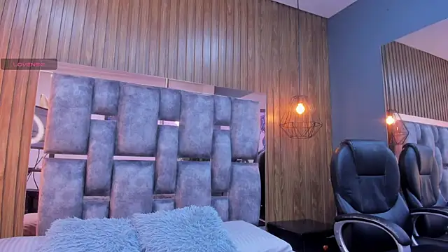 owen  johnson online show from 15, 4, 2026