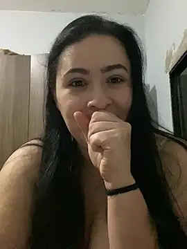 Snapshot of IvettSt_ chatting on 4, 4, 2026 IvettSt online show from 4, 4, 2026