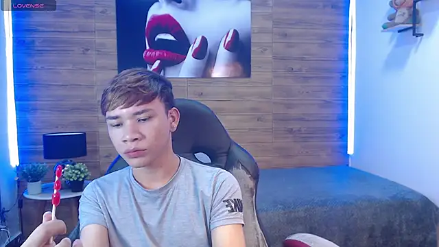 Snapshot of nathanclay chatting on 1, 4, 2026 nathanclay online show from 1, 4, 2026