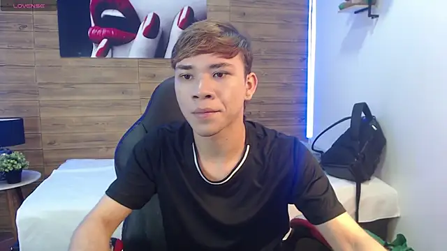 Snapshot of nathanclay chatting on 7, 4, 2026 nathanclay online show from 7, 4, 2026