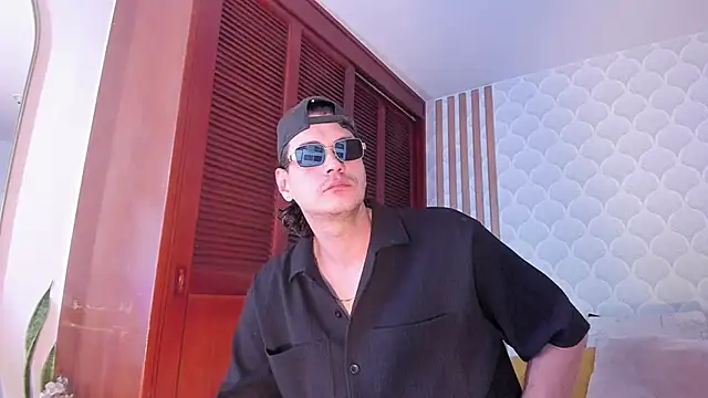 Snapshot of Cristian_blaze chatting on 15, 2, 2026 Cristian blaze online show from 15, 2, 2026