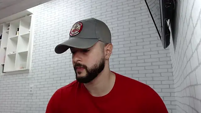 Snapshot of BombeiroHotx chatting on 9, 11, 2025 BombeiroHotx online show from 9, 11, 2025