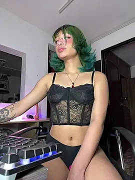 zoelight18 online show from 15, 7, 2026