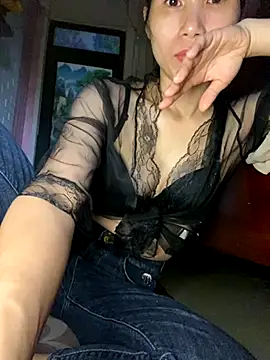 MinHiNi online show from 10, 10, 2025