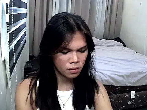 Snapshot of keana_laux chatting on 28, 9, 2025 keana laux online show from 28, 9, 2025