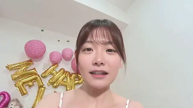 Snapshot of yuzukichi_jp chatting on 6, 1, 2026 yuzukichi jp online show from 6, 1, 2026