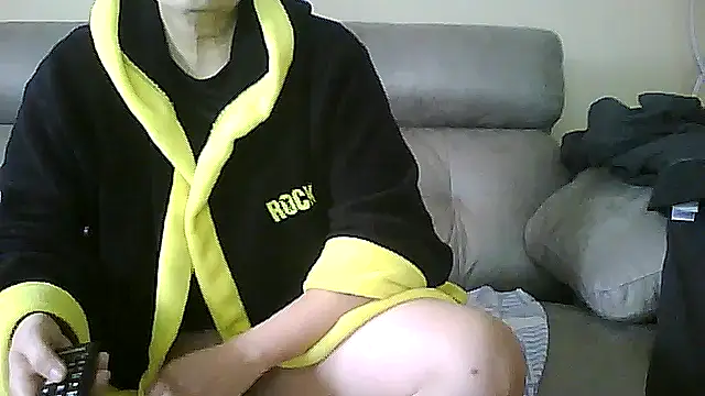 Snapshot of geli45 chatting on 12, 1, 2026 geli45 online show from 12, 1, 2026