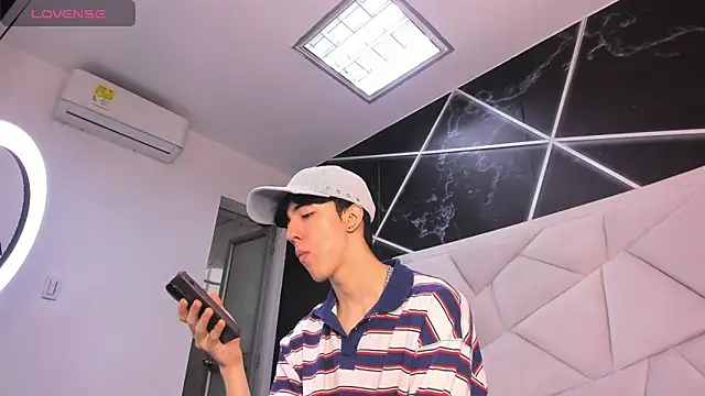 Snapshot of AerumChae chatting on 23, 4, 2026 AerumChae online show from 23, 4, 2026
