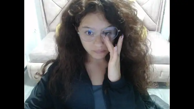 Velvet Moon V online show from 28, 10, 2025