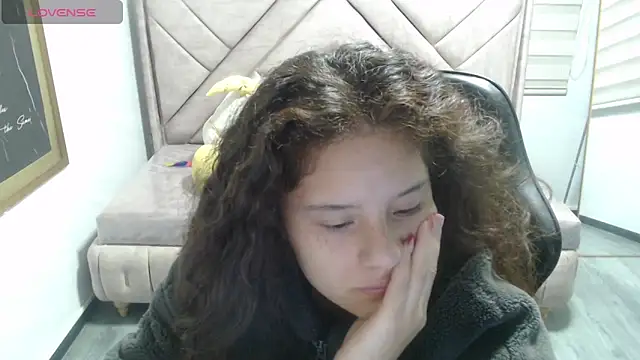 Velvet Moon V online show from 15, 1, 2026