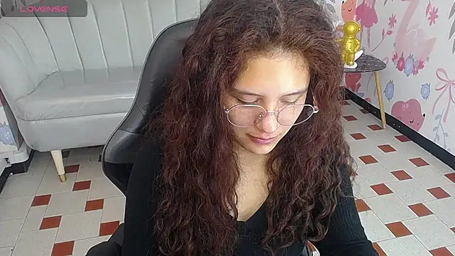 Velvet Moon V online show from 14, 2, 2026