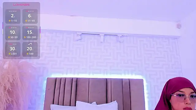 naishaa  online show from 7, 4, 2026