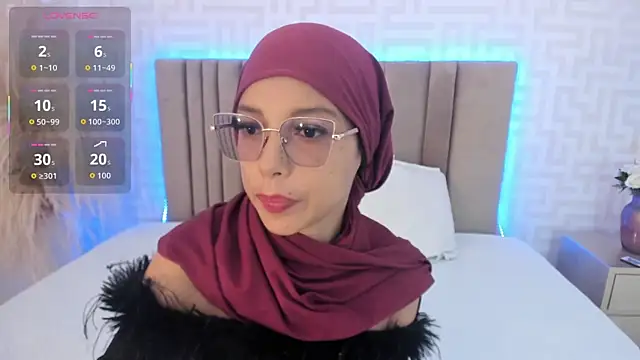 Snapshot of naishaa_ chatting on 12, 5, 2026 naishaa online show from 12, 5, 2026