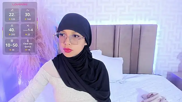 Snapshot of naishaa_ chatting on 14, 5, 2026 naishaa online show from 14, 5, 2026