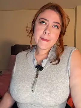 Snapshot of maddy_Bloomm chatting on 9, 3, 2026 maddy Bloomm online show from 9, 3, 2026