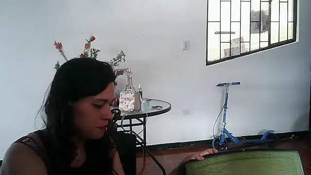 Snapshot of MiaRobertz_ chatting on 11, 6, 2026 MiaRobertz online show from 11, 6, 2026