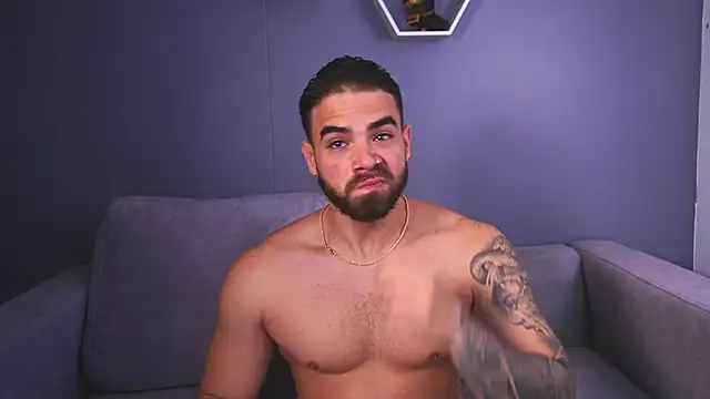 Snapshot of Paul_Phoenix chatting on 20, 11, 2025 Paul Phoenix online show from 20, 11, 2025