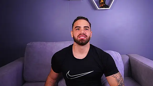 Snapshot of Paul_Phoenix chatting on 15, 12, 2025 Paul Phoenix online show from 15, 12, 2025