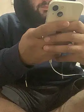 Snapshot of amitsharma7868 chatting on 26, 11, 2025 amitsharma7868 online show from 26, 11, 2025